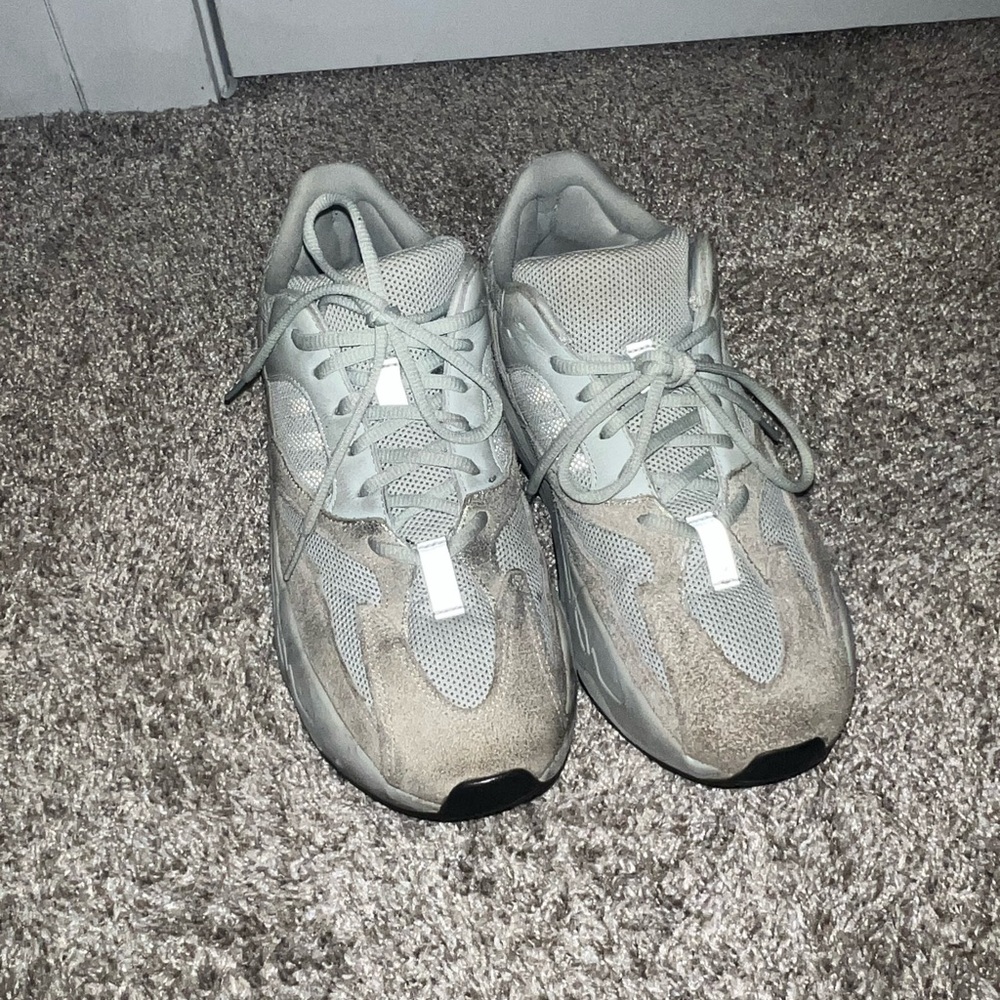 Yeezy 700 Salt color way for sale